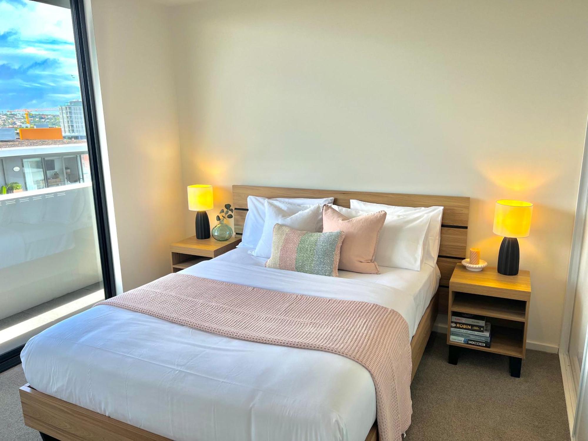 Harbour Towers, Newcastle'S Elite Apartment Stays, Free Parking & Tram Access Екстериор снимка