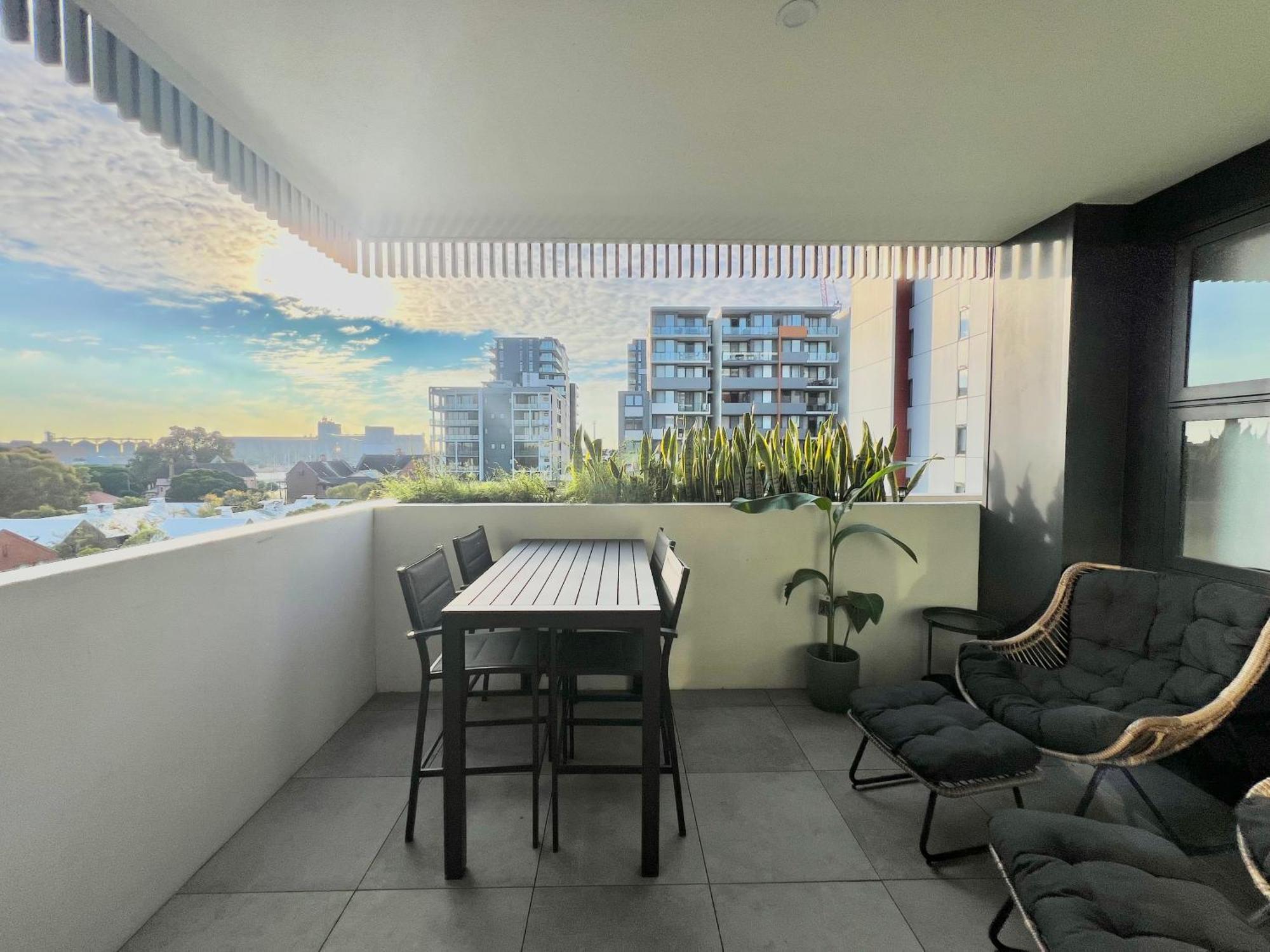 Harbour Towers, Newcastle'S Elite Apartment Stays, Free Parking & Tram Access Екстериор снимка