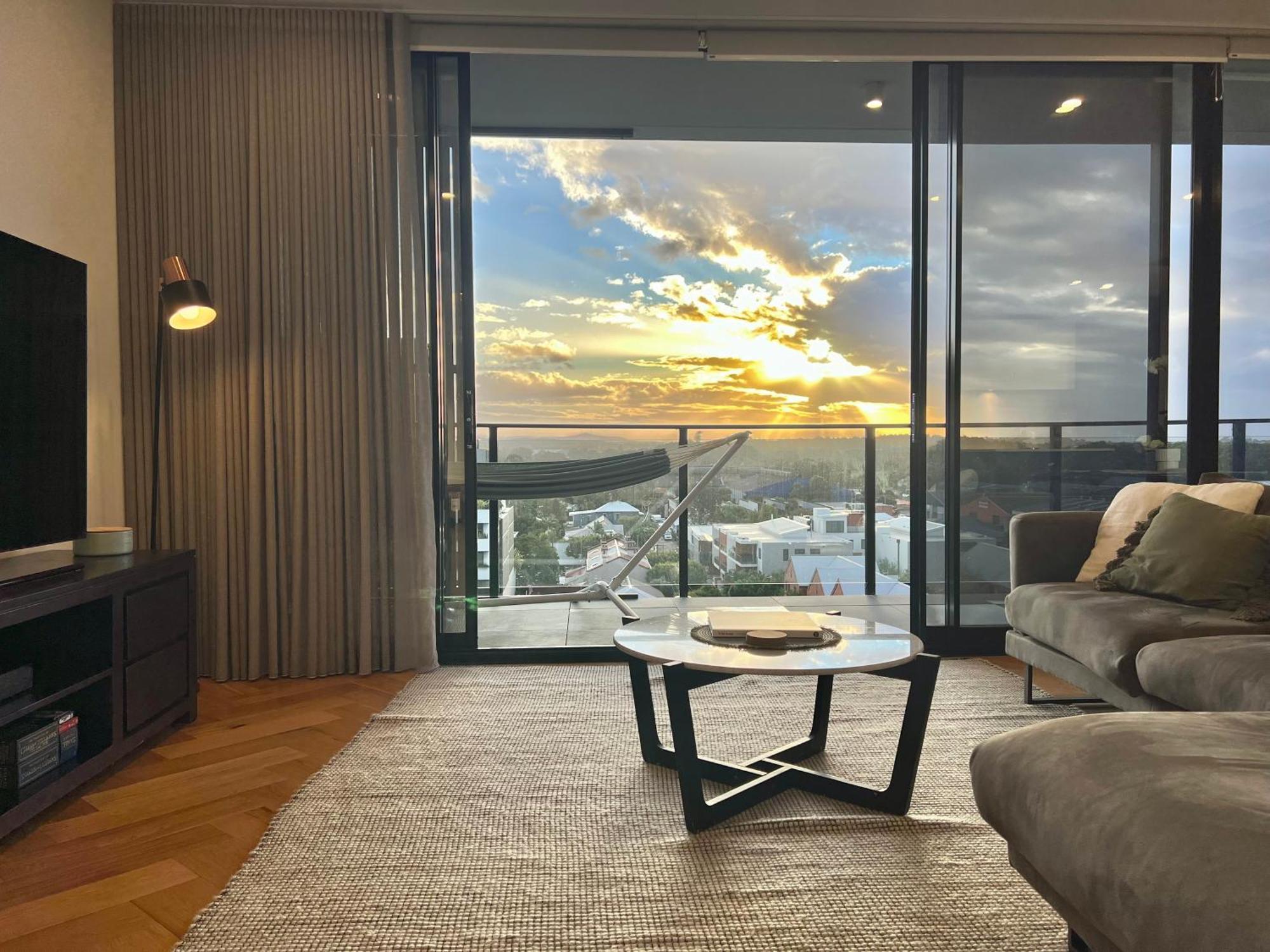 Harbour Towers, Newcastle'S Elite Apartment Stays, Free Parking & Tram Access Екстериор снимка