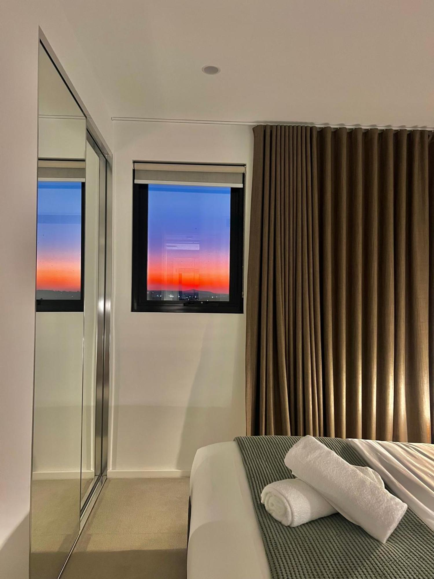 Harbour Towers, Newcastle'S Elite Apartment Stays, Free Parking & Tram Access Екстериор снимка