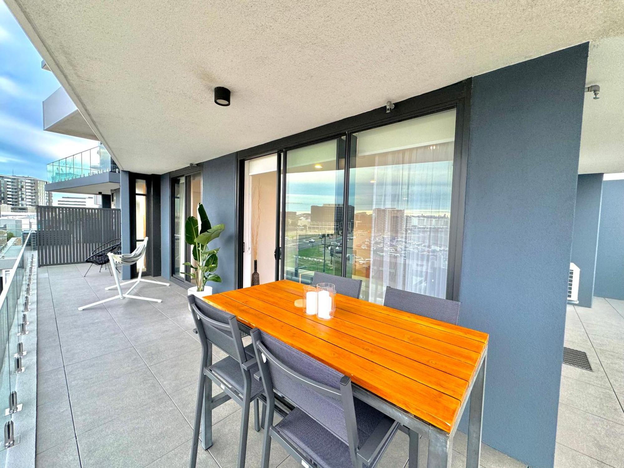 Harbour Towers, Newcastle'S Elite Apartment Stays, Free Parking & Tram Access Екстериор снимка