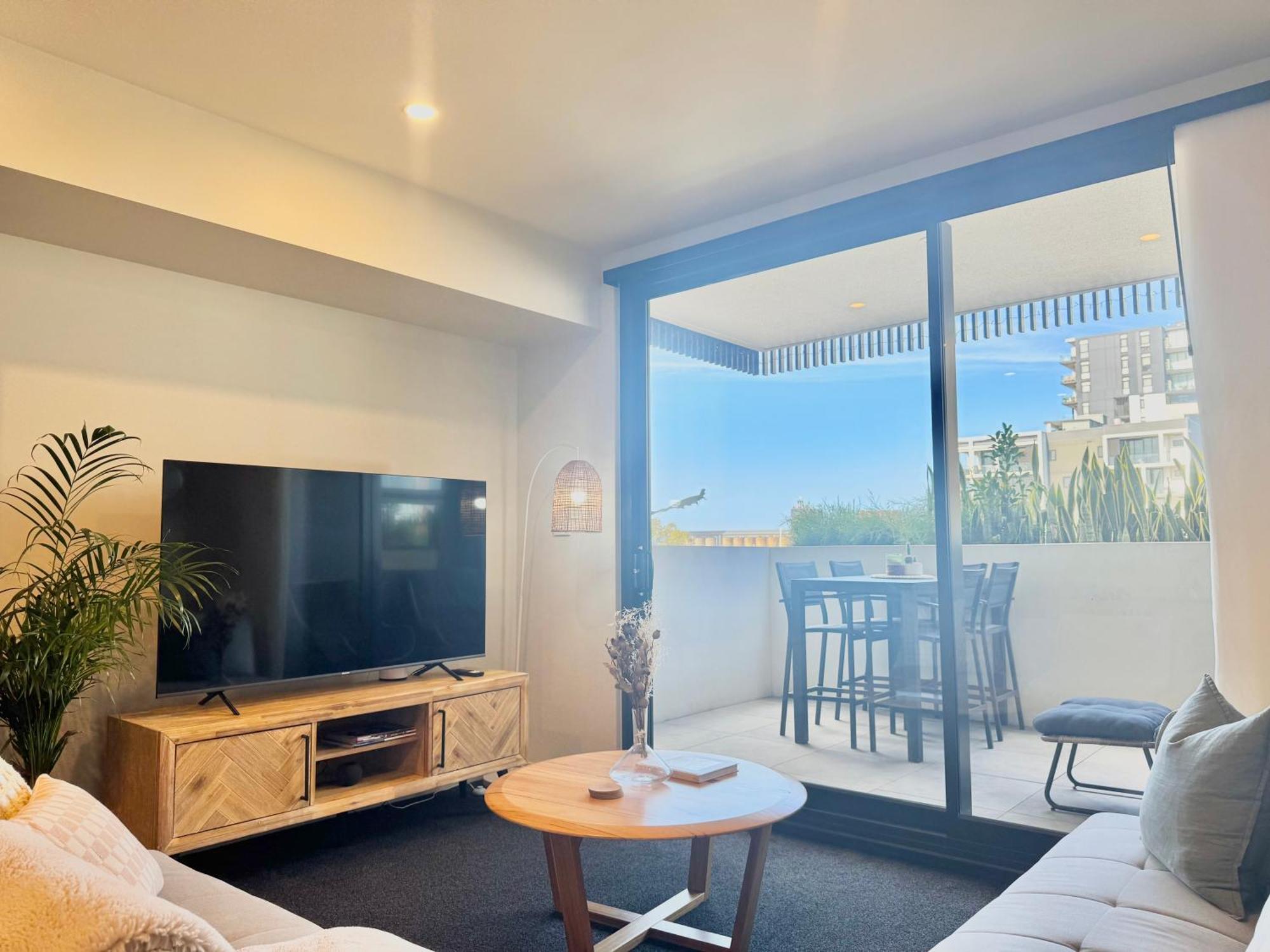 Harbour Towers, Newcastle'S Elite Apartment Stays, Free Parking & Tram Access Екстериор снимка