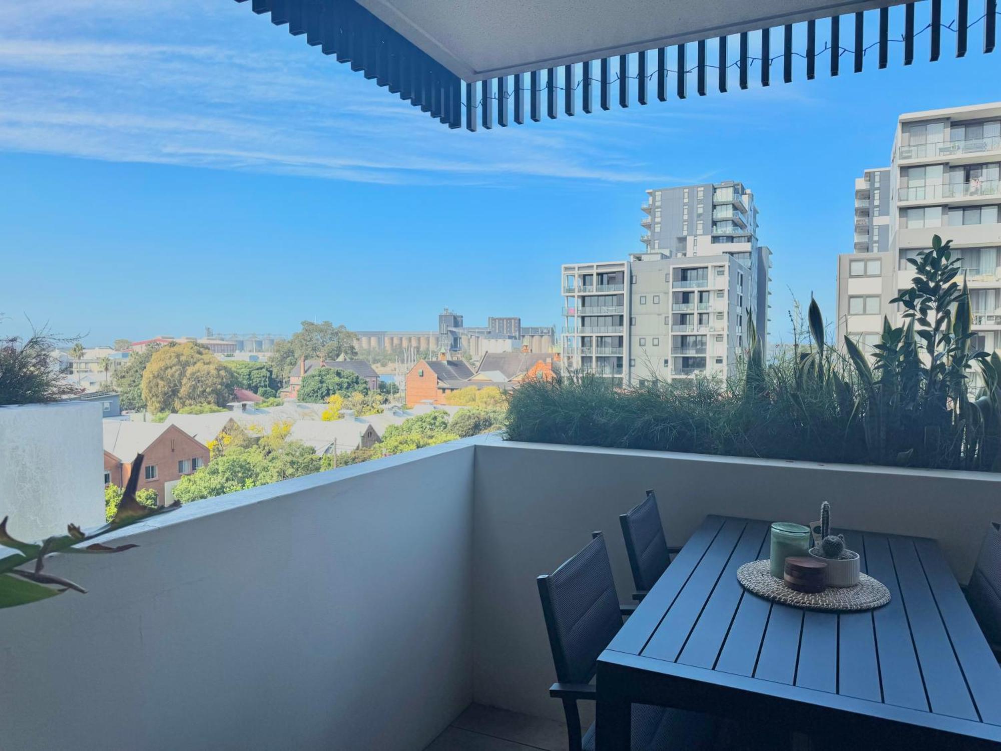 Harbour Towers, Newcastle'S Elite Apartment Stays, Free Parking & Tram Access Екстериор снимка